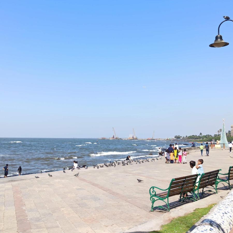 Cozy Private Ac Studio By The Sea Bandstand Bandra W Mumbai Nr Taj Lands End Exterior photo