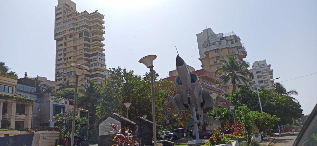 Cozy Private Ac Studio By The Sea Bandstand Bandra W Mumbai Nr Taj Lands End Exterior photo