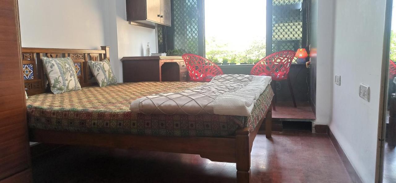 Cozy Private Ac Studio By The Sea Bandstand Bandra W Mumbai Nr Taj Lands End Exterior photo