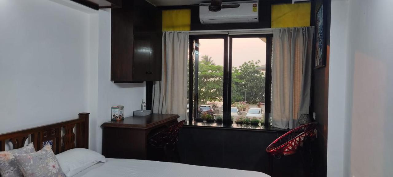 Cozy Private Ac Studio By The Sea Bandstand Bandra W Mumbai Nr Taj Lands End Exterior photo
