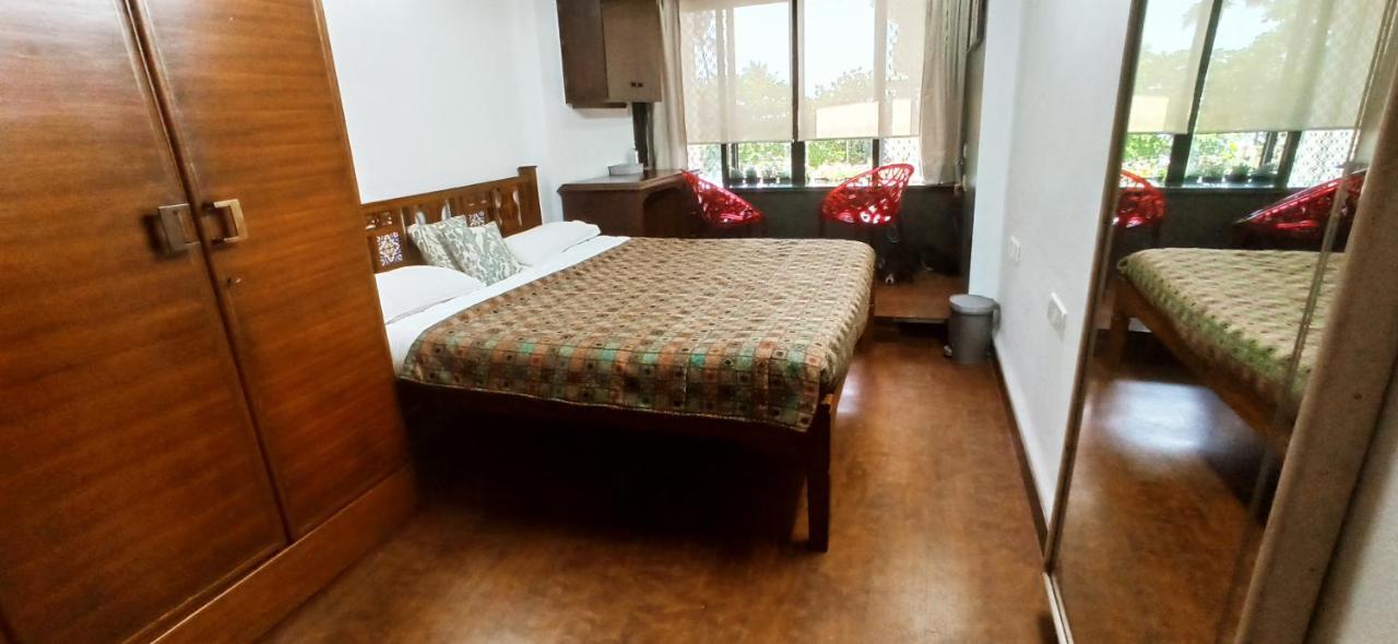Cozy Private Ac Studio By The Sea Bandstand Bandra W Mumbai Nr Taj Lands End Exterior photo