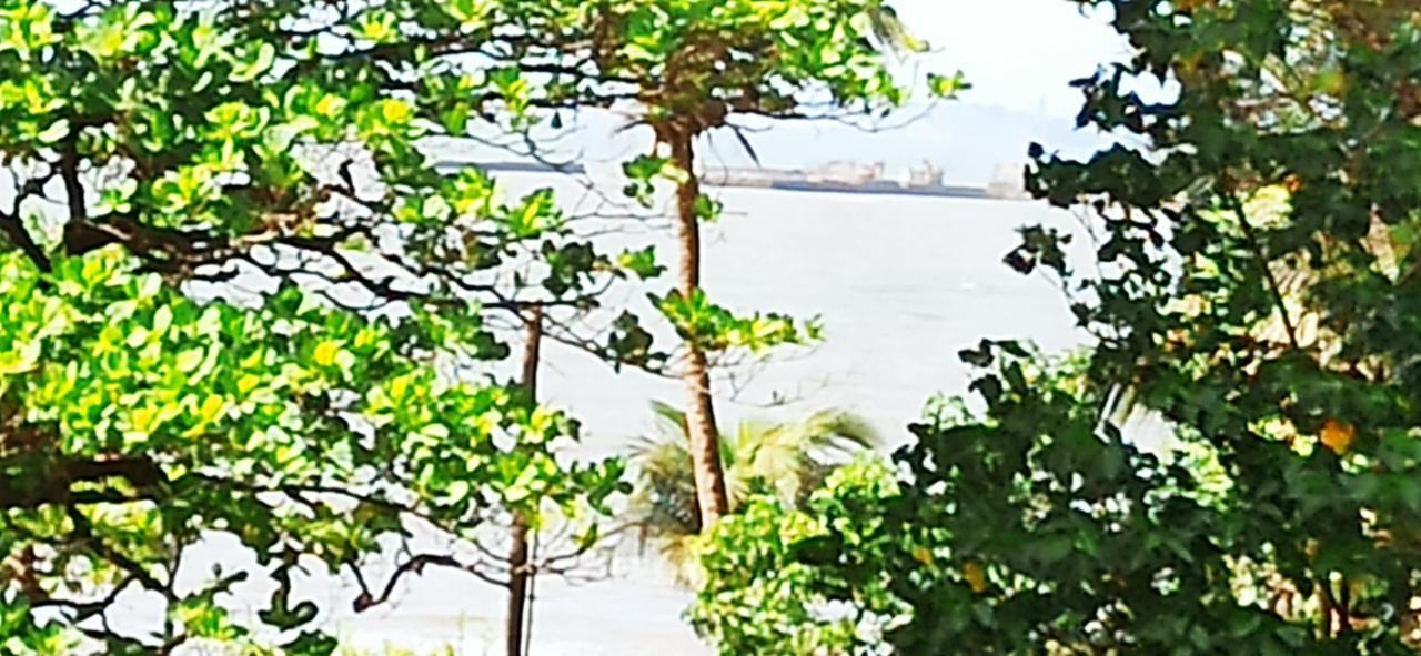Cozy Private Ac Studio By The Sea Bandstand Bandra W Mumbai Nr Taj Lands End Exterior photo